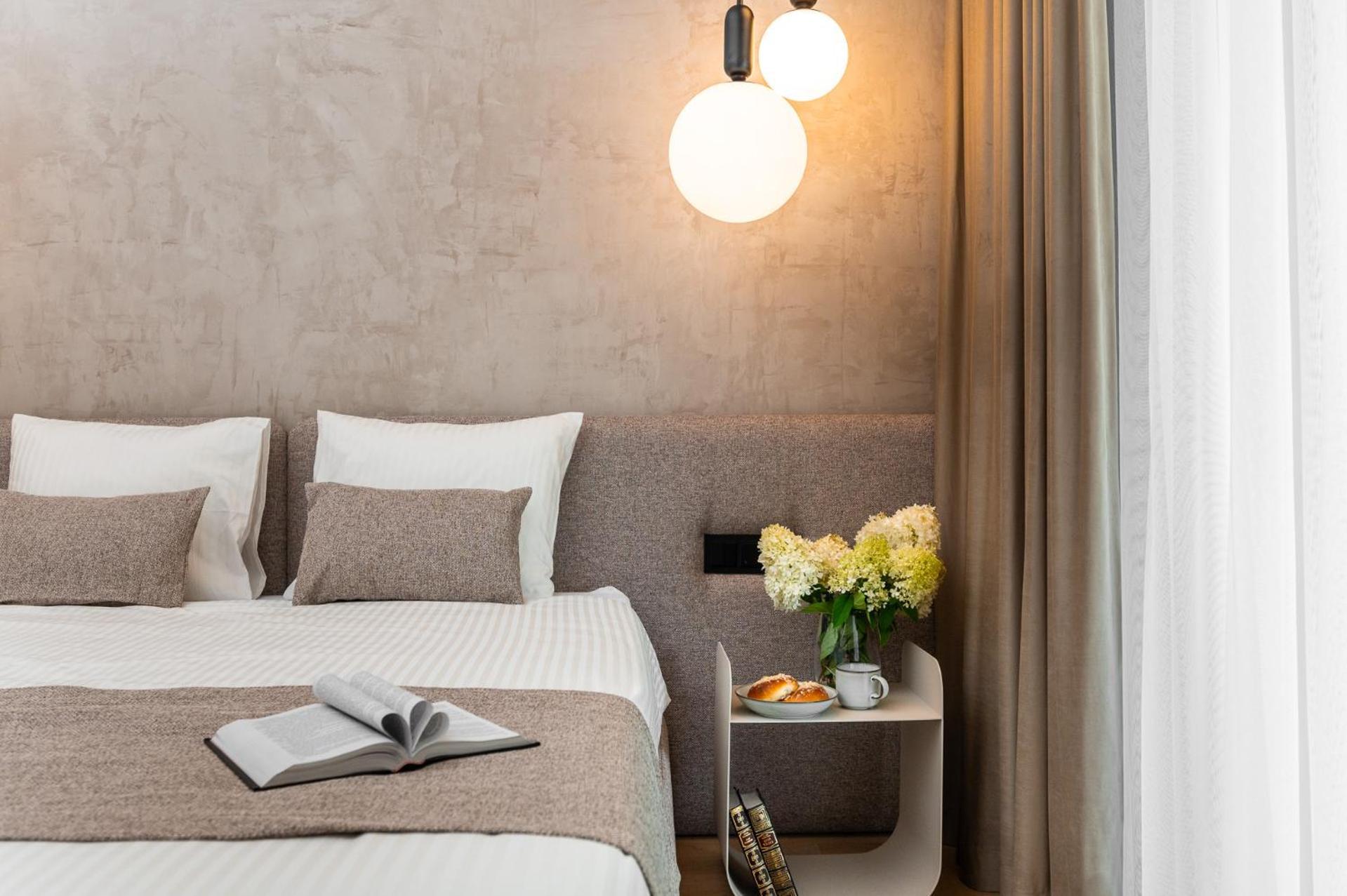 Boutique Wawel Side Apartment Krakow Luaran gambar