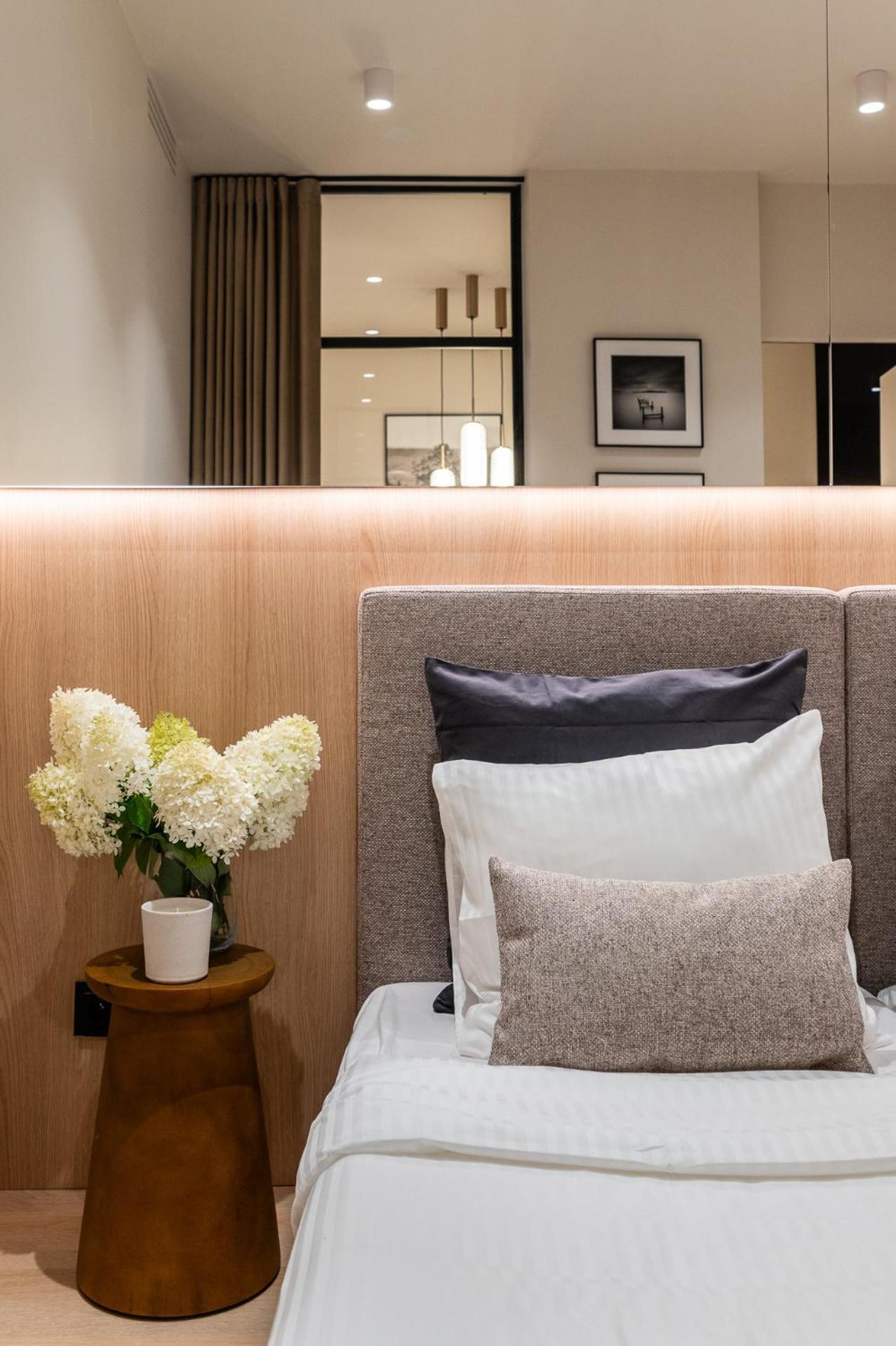 Boutique Wawel Side Apartment Krakow Luaran gambar